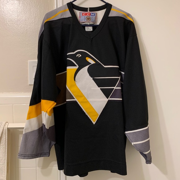 pittsburgh penguins old jersey